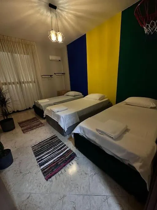 Super House Blloku - 3 Rooms Tirana Apartment