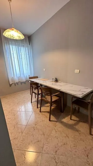 Apartment Super House Blloku - 3 Rooms Tirana