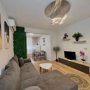 Pine Apartment