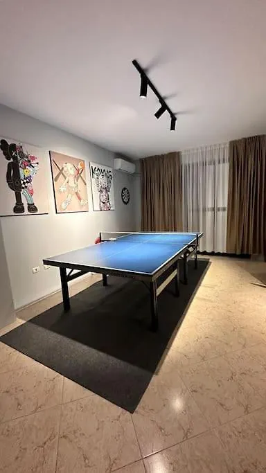 Super House Blloku - 3 Rooms Tirana